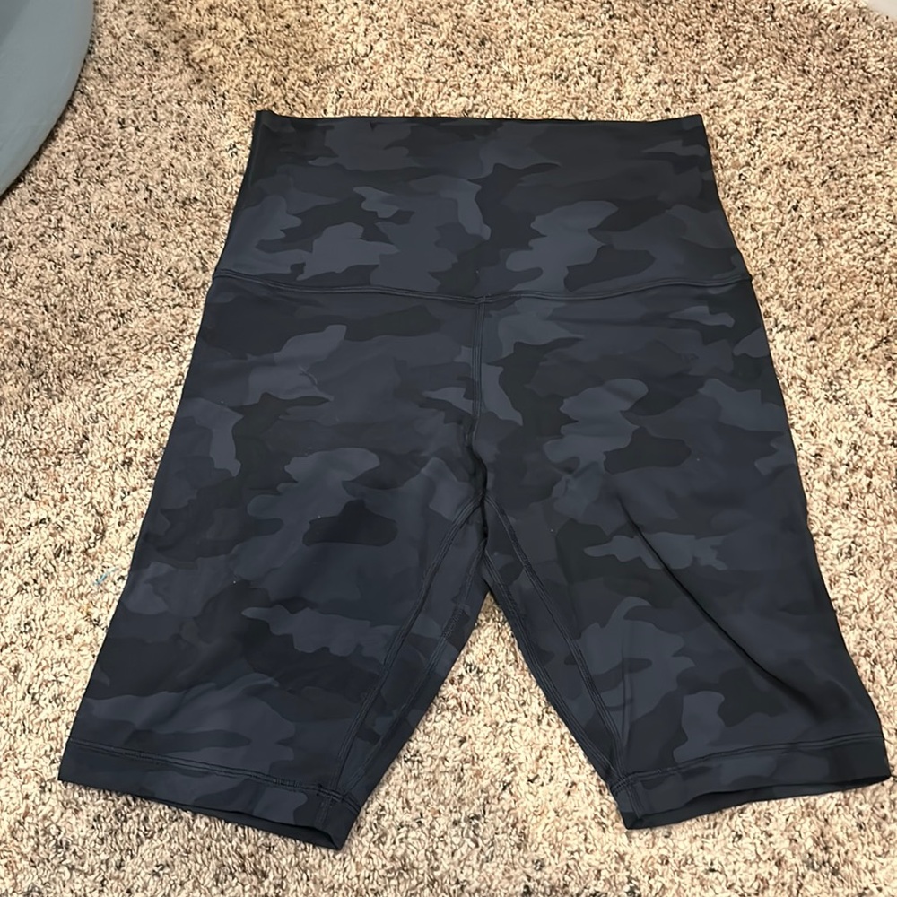 Lululemon Align shorts